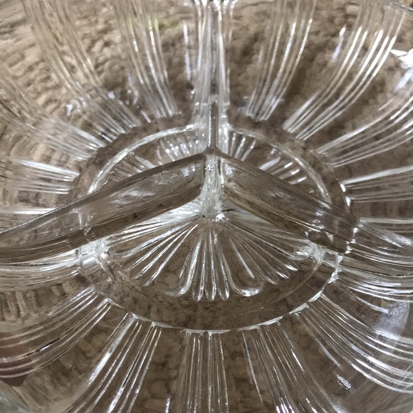 Vintage HAZEL ATLAS 572 Clear Ridge Fan 7" 3 Part Tricorne Relish Dish - Picture 6 of 9